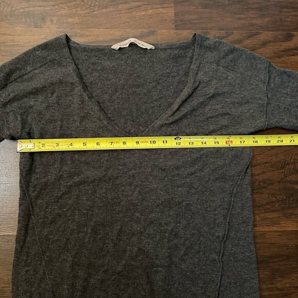 Athleta gray knit v-neck cashmere sweater size XS - Picture 10 of 11